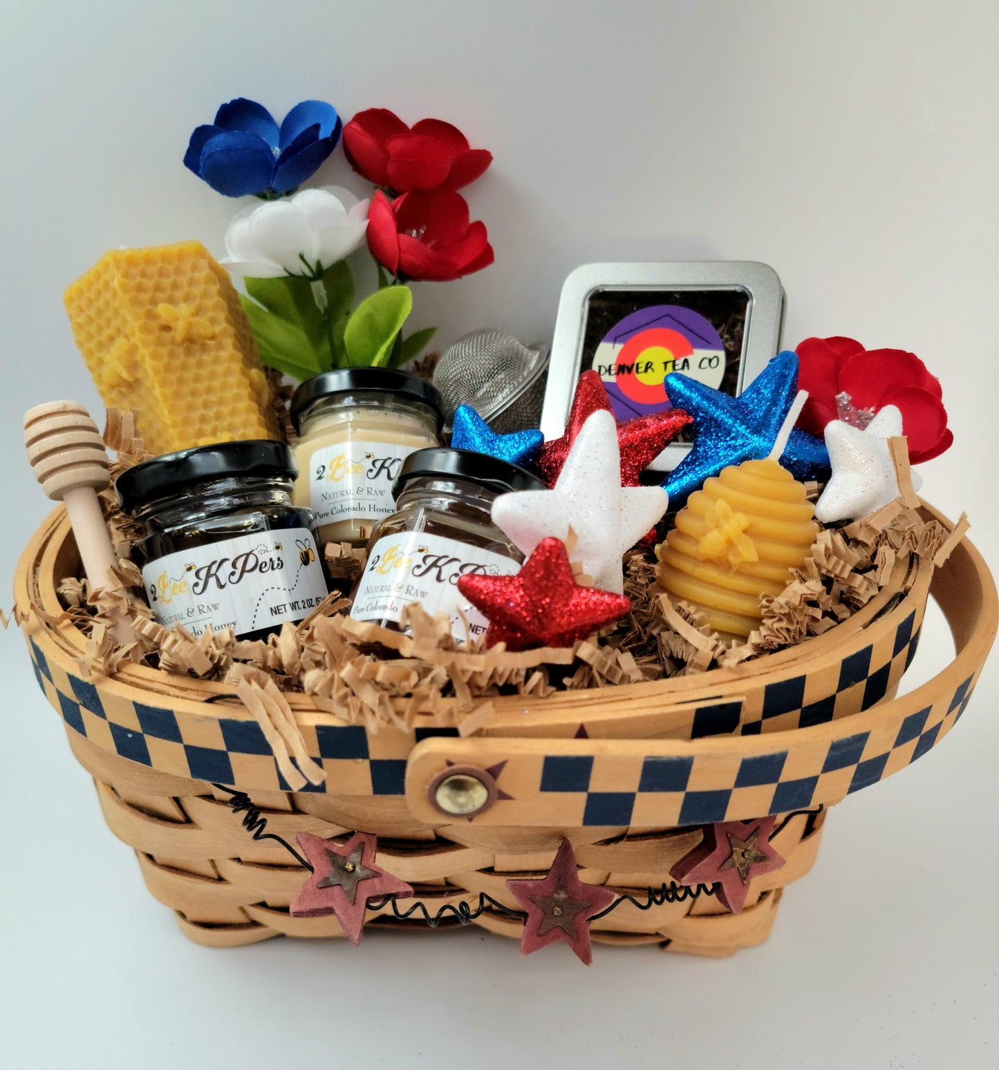 Independence Patriotic Basket