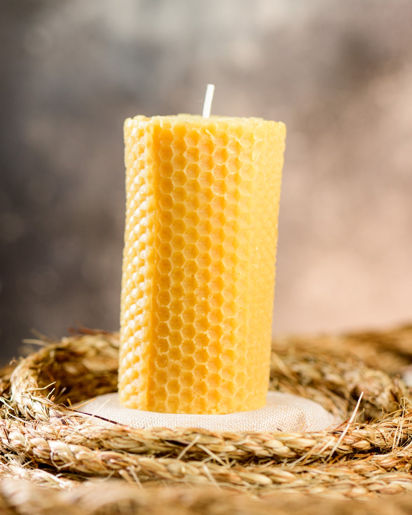 Honeycomb Roll Beeswax Candle